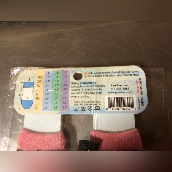 Small Pet Dog Cat socks Non-skid, Cushioned Non-slip Grip & Strap NEW IN PACKAGE - Picture 5 of 6